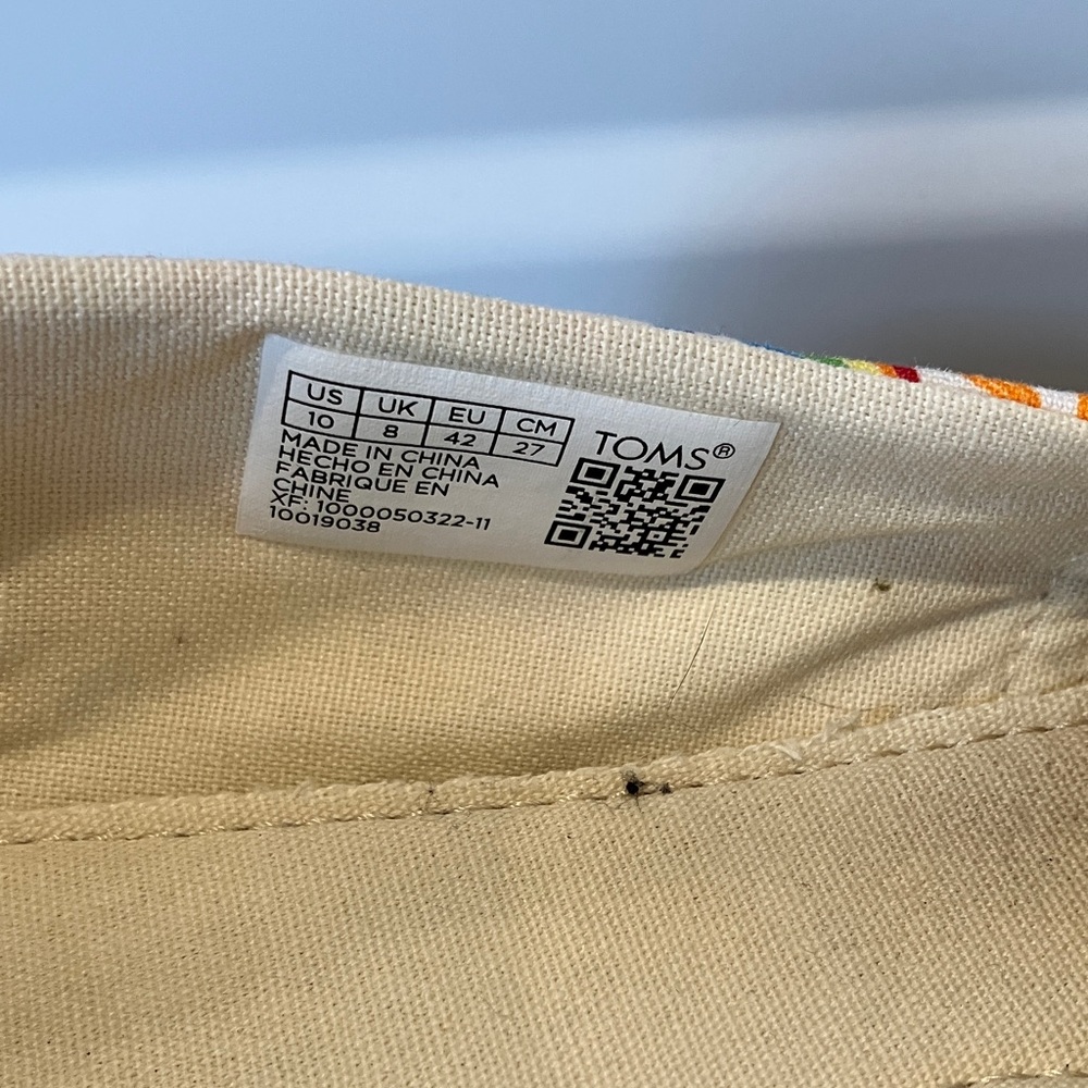 TOMS Pride Love Wins Multicolor Canvas Slip on Sneaker - Picture 8 of 11